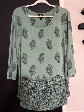 Women’s Paisley Print Scoop Neck Tunic - Sz 3X, Sage Green